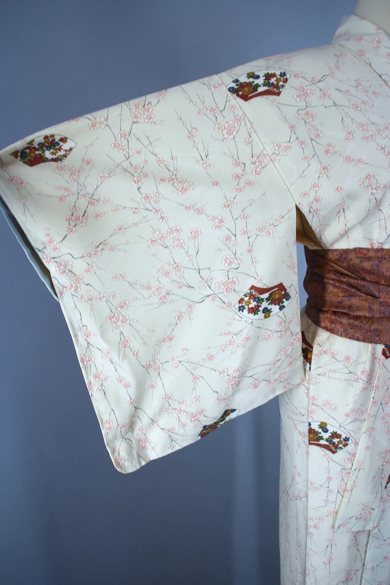1960s Vintage Silk Kimono Robe / Pink Peach Cherry Blossoms Floral Print