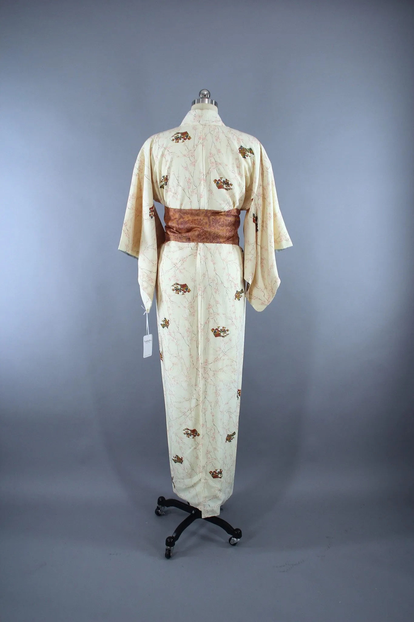 1960s Vintage Silk Kimono Robe / Pink Peach Cherry Blossoms Floral Print