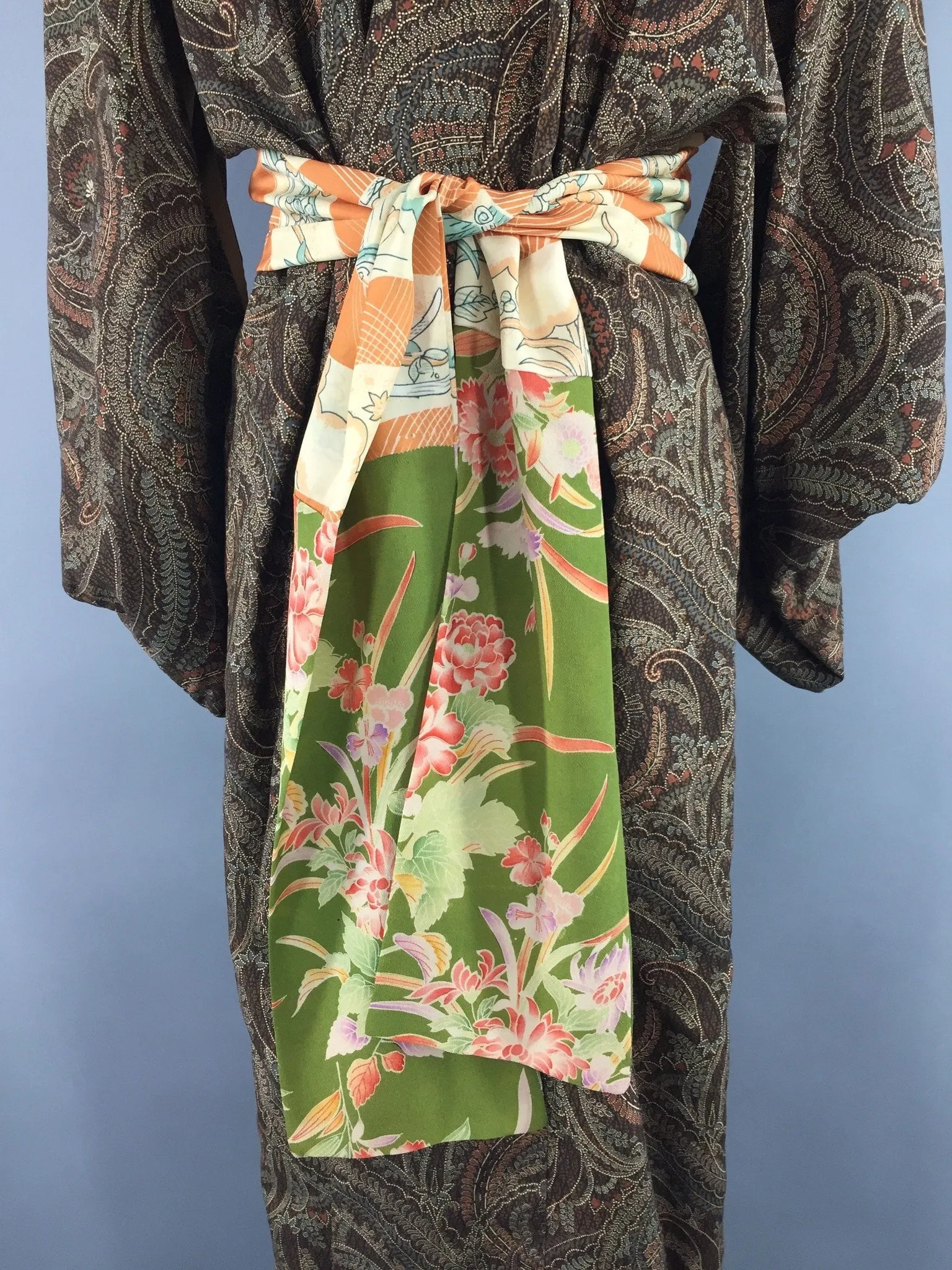 1970s Vintage Kimono Robe / Brown Floral Print