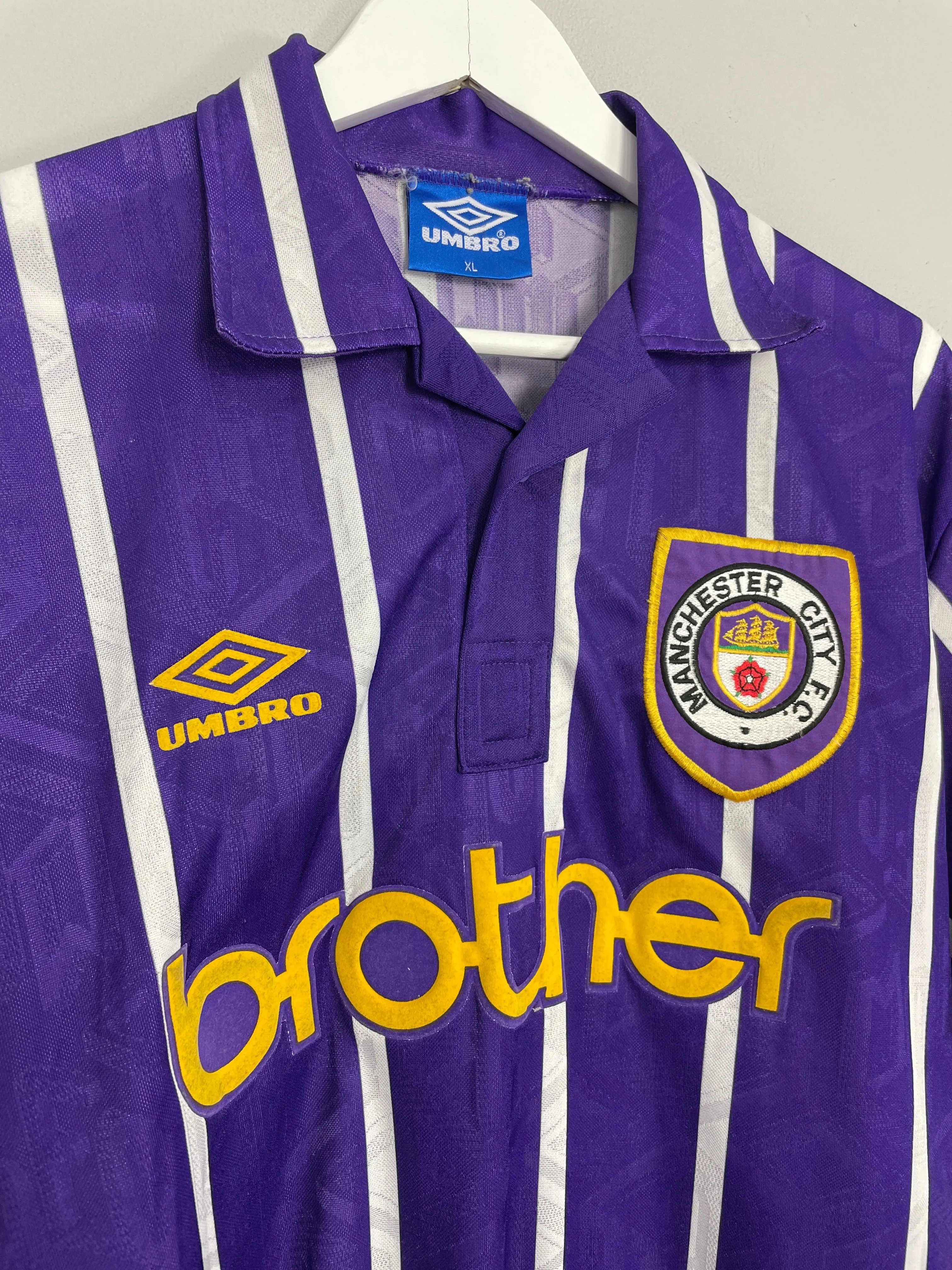 1992/94 MANCHESTER CITY AWAY SHIRT (XL) UMBRO