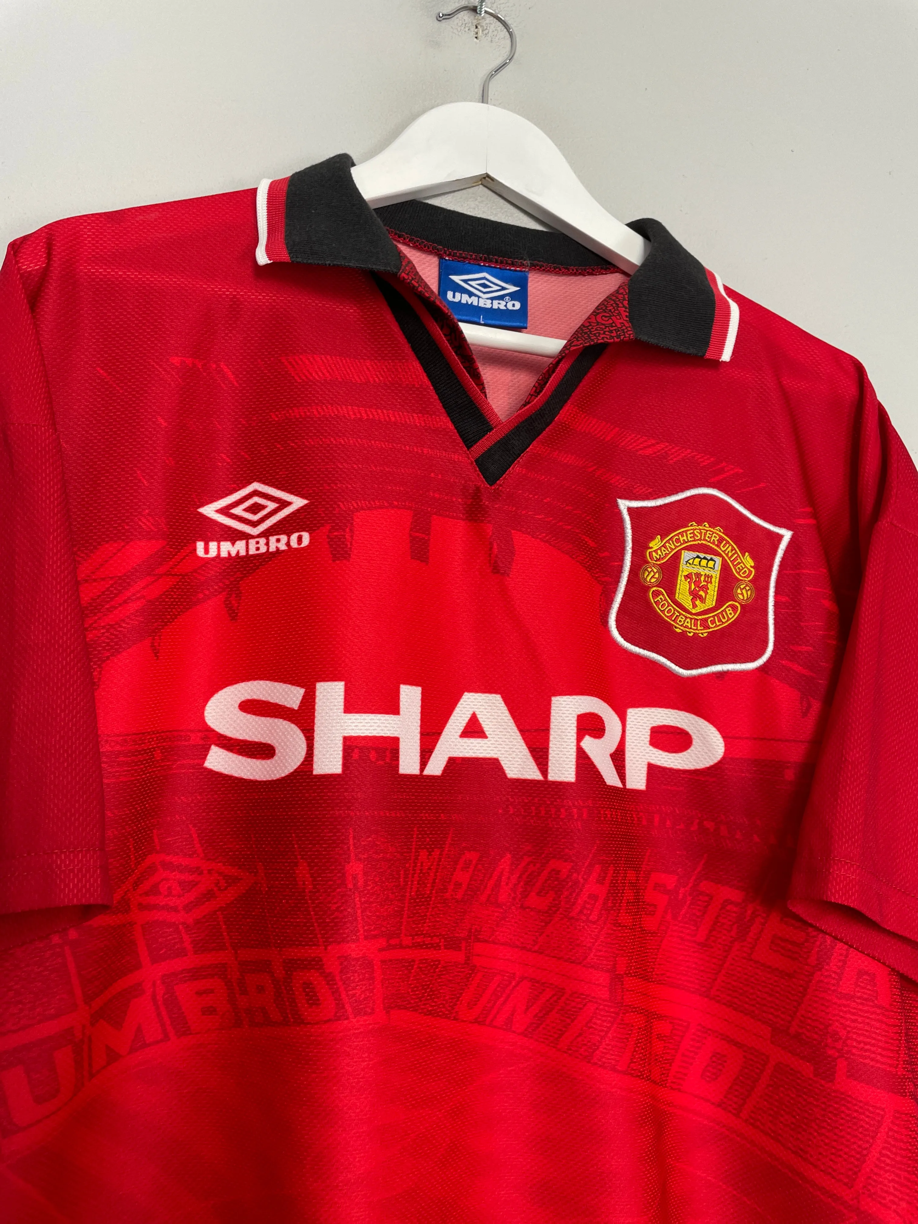 1994/96 MANCHESTER UNITED BECKHAM #24 HOME SHIRT (L) UMBRO