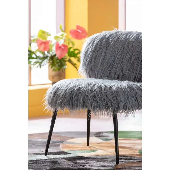 Armchair Buck