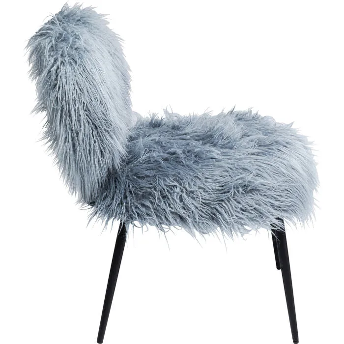 Armchair Buck