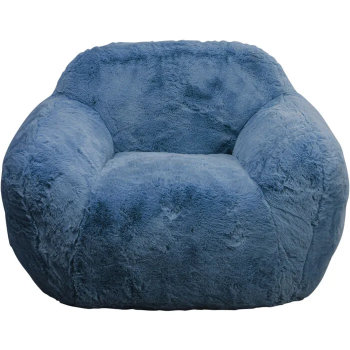 Armchair Mika