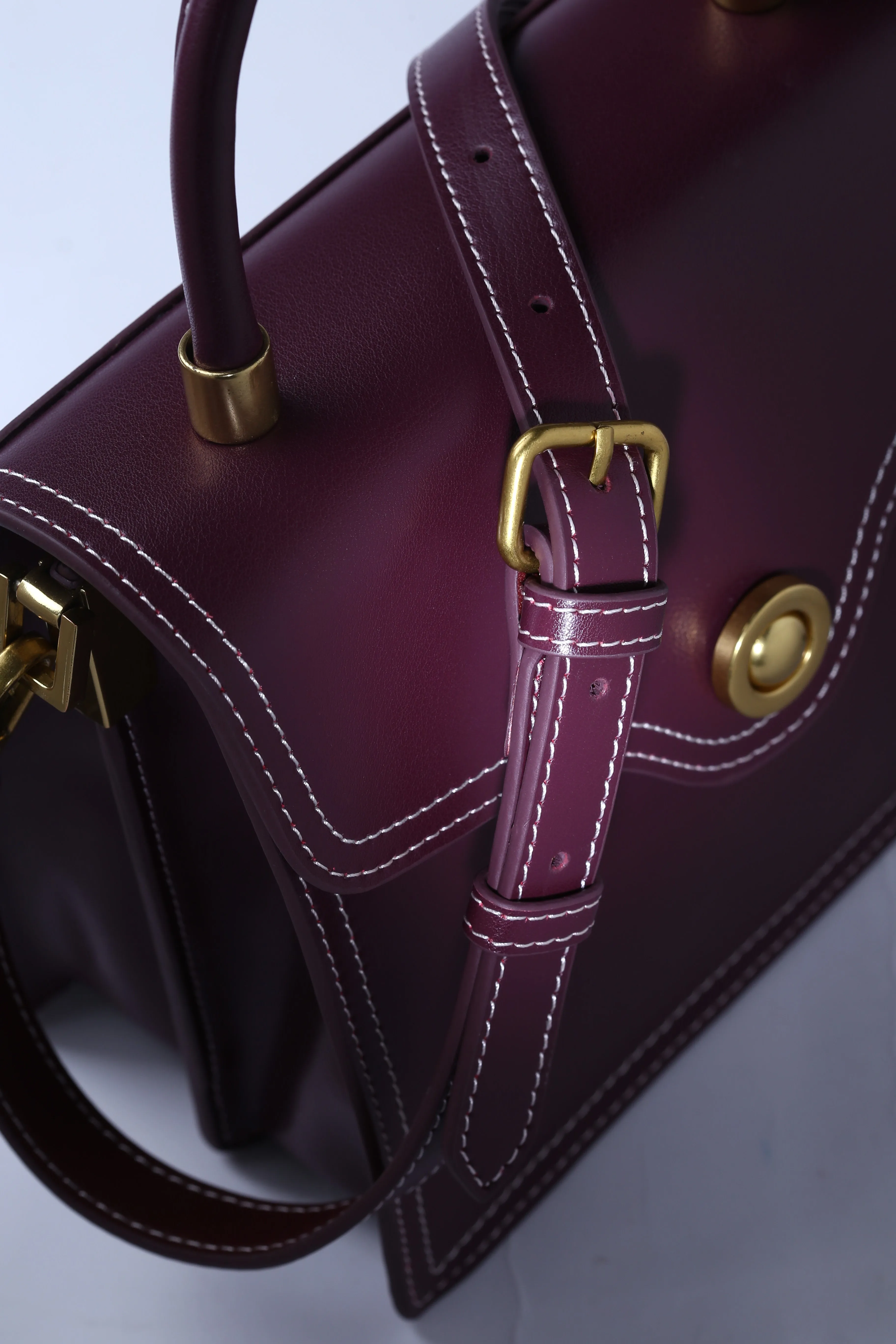 Mulled Wine Firm Leather Handheld Bag